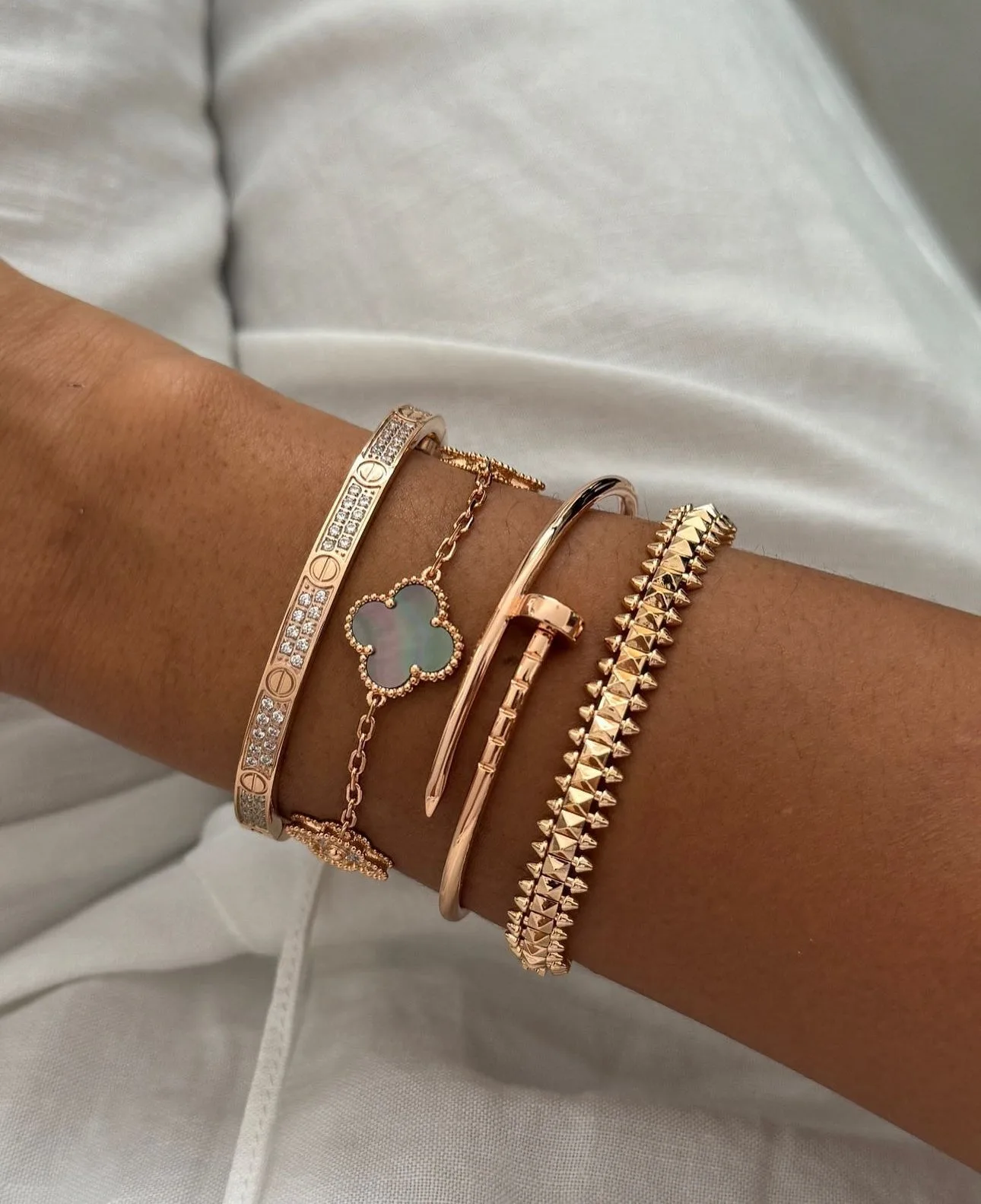 Nail Bracelet (fine) (in silver & gold)