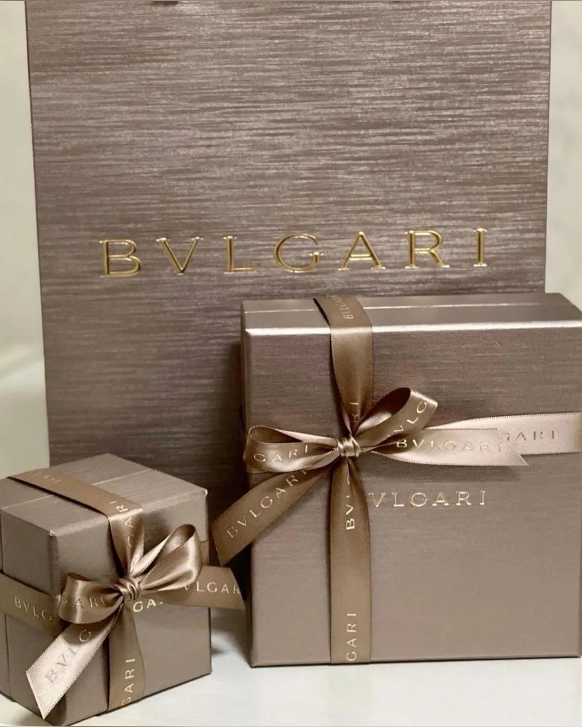 Classy Iva Packaging