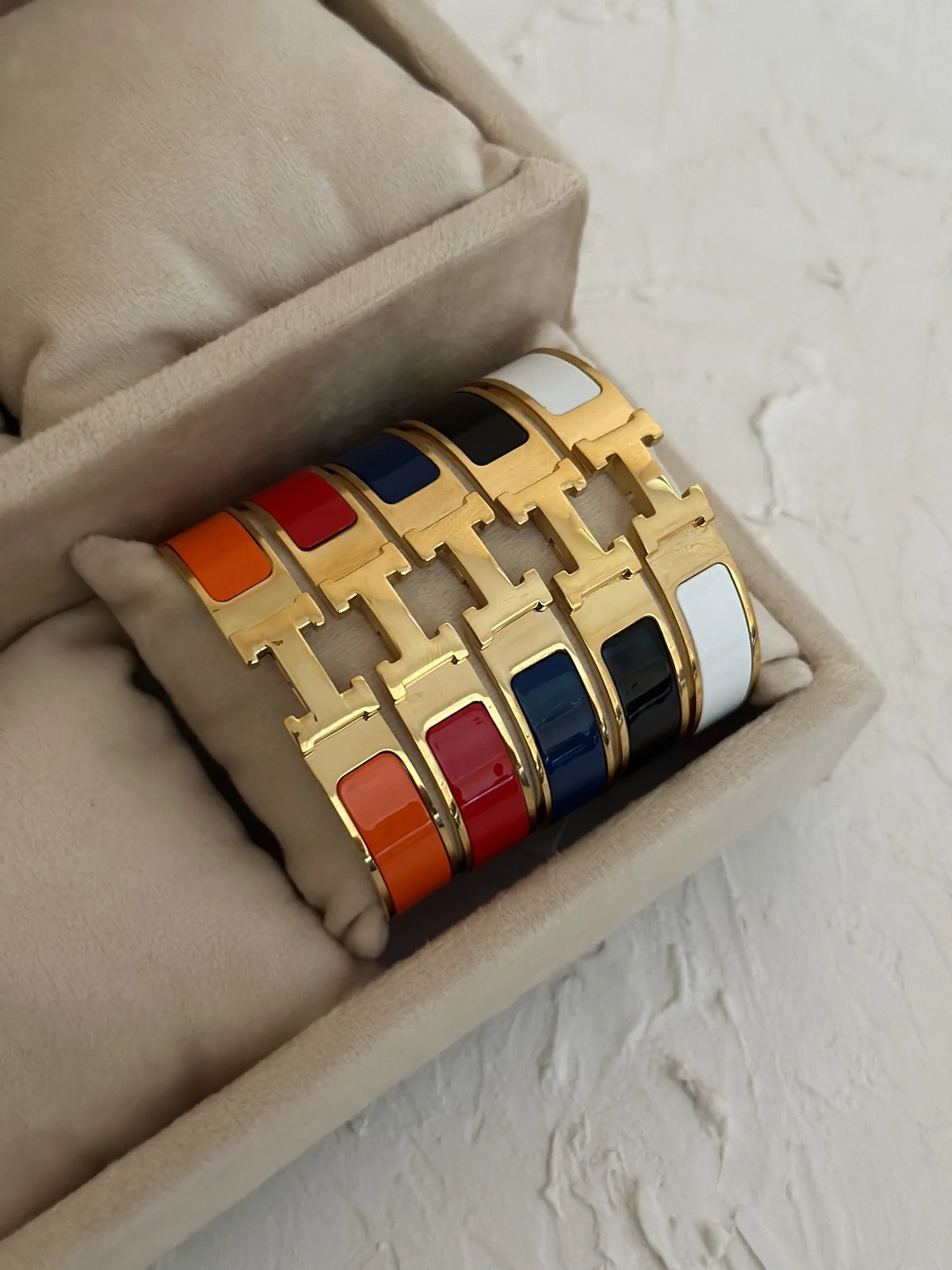 Classy He’mes Bracelet (new colours)