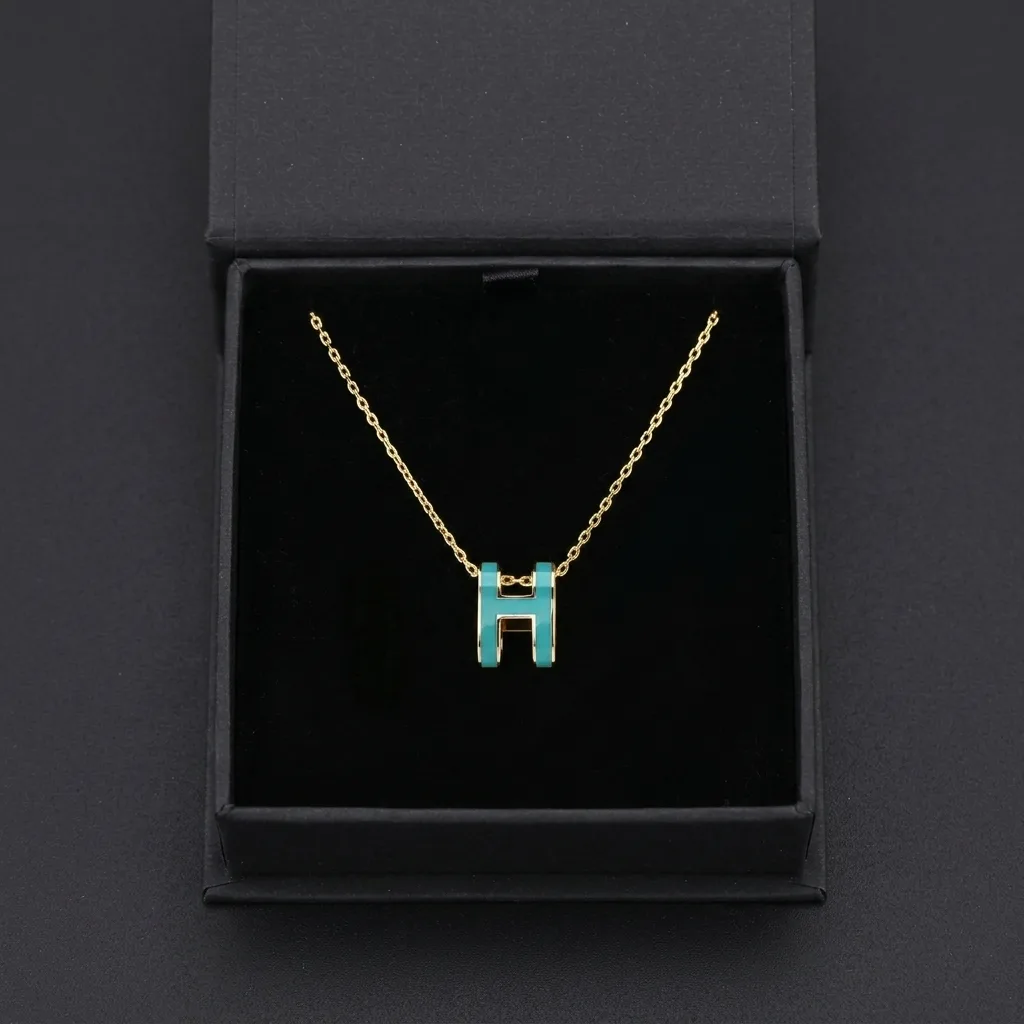Classy Hemes Necklace (other colours)